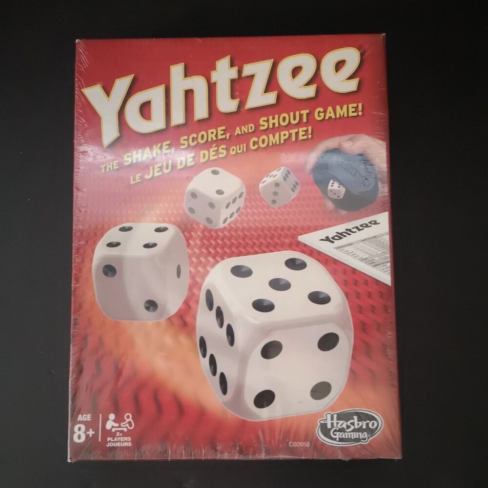 Hasbro New Sealed Yahtzee The Shake Score & Shout Game Ages 8+ / 2+ Players